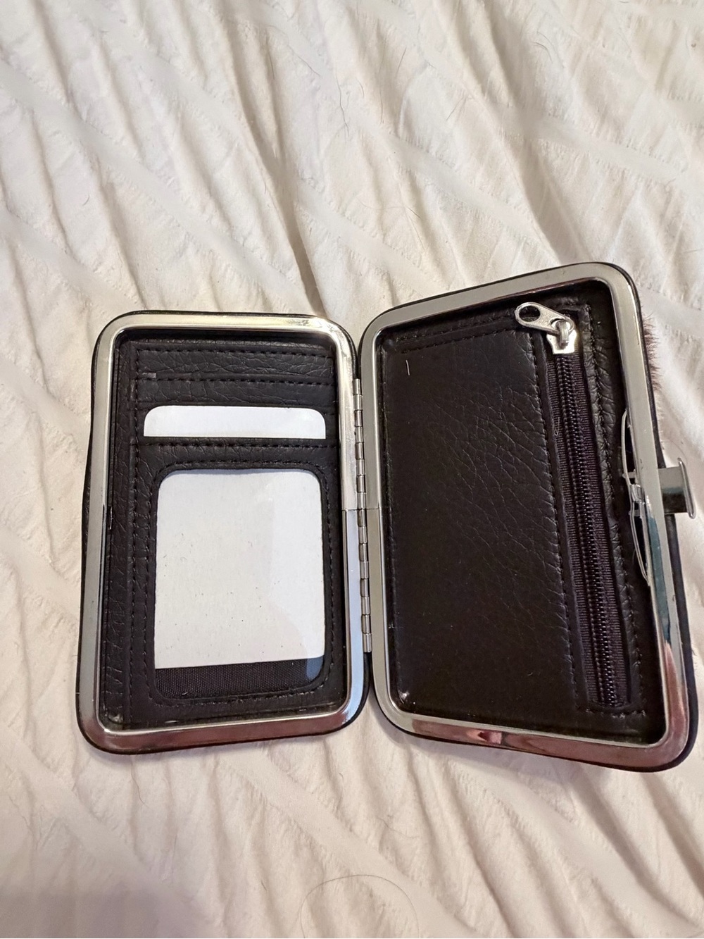 Assorted Wallets - Picture 4 of 5